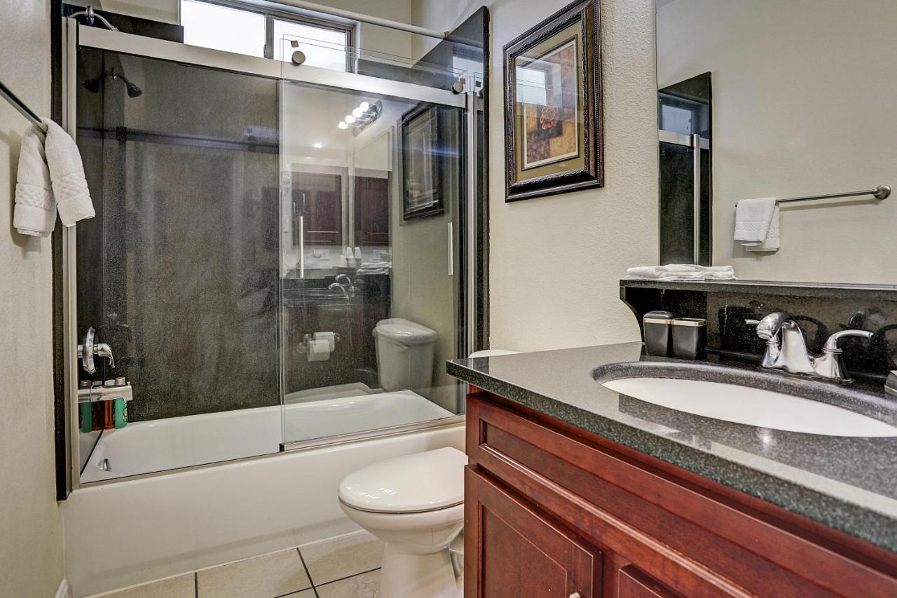 Villa Corporate 2 Bedroom Suite Furnished Condo Houston Zewnętrze zdjęcie